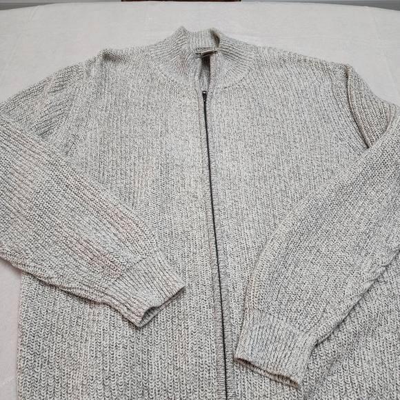 L.L. Bean  size XL long sleeve knit full zip sweater jacket - Picture 2 of 8